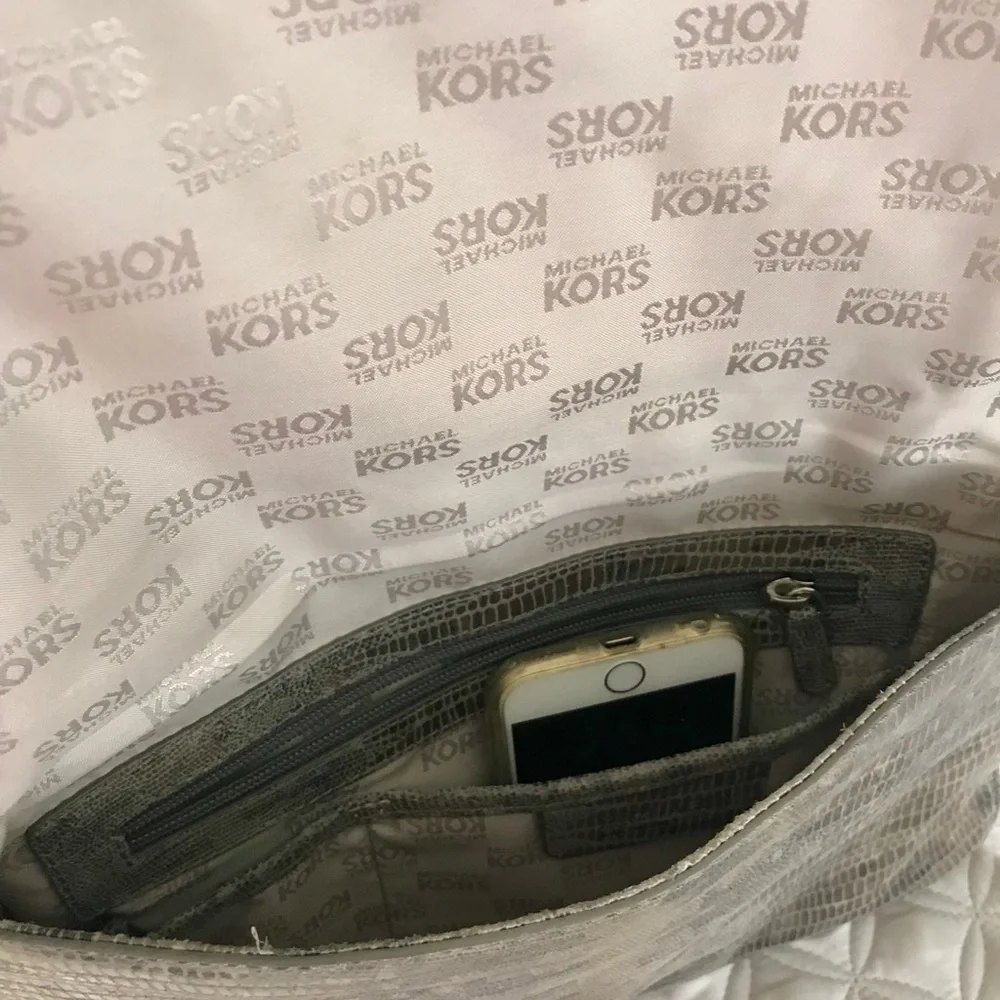 ⚡️SALE⚡️Michael Kors Leather Snake Print Clutch